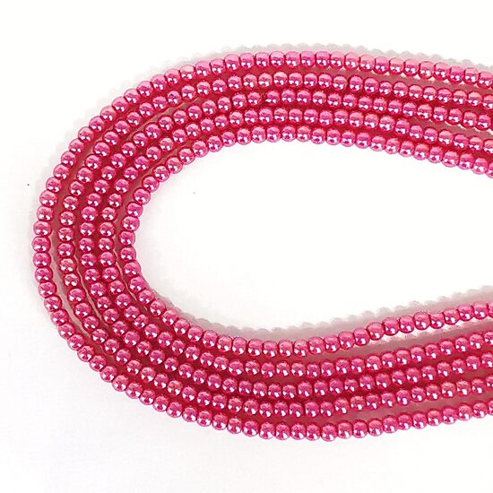 4 mm tumši rozā. Stikla pērļu virtene ar pārklājumu