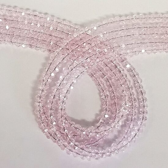 Stikla kristālu virtene 