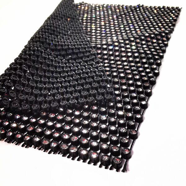 Tīkliņš ar stikla kristāliem